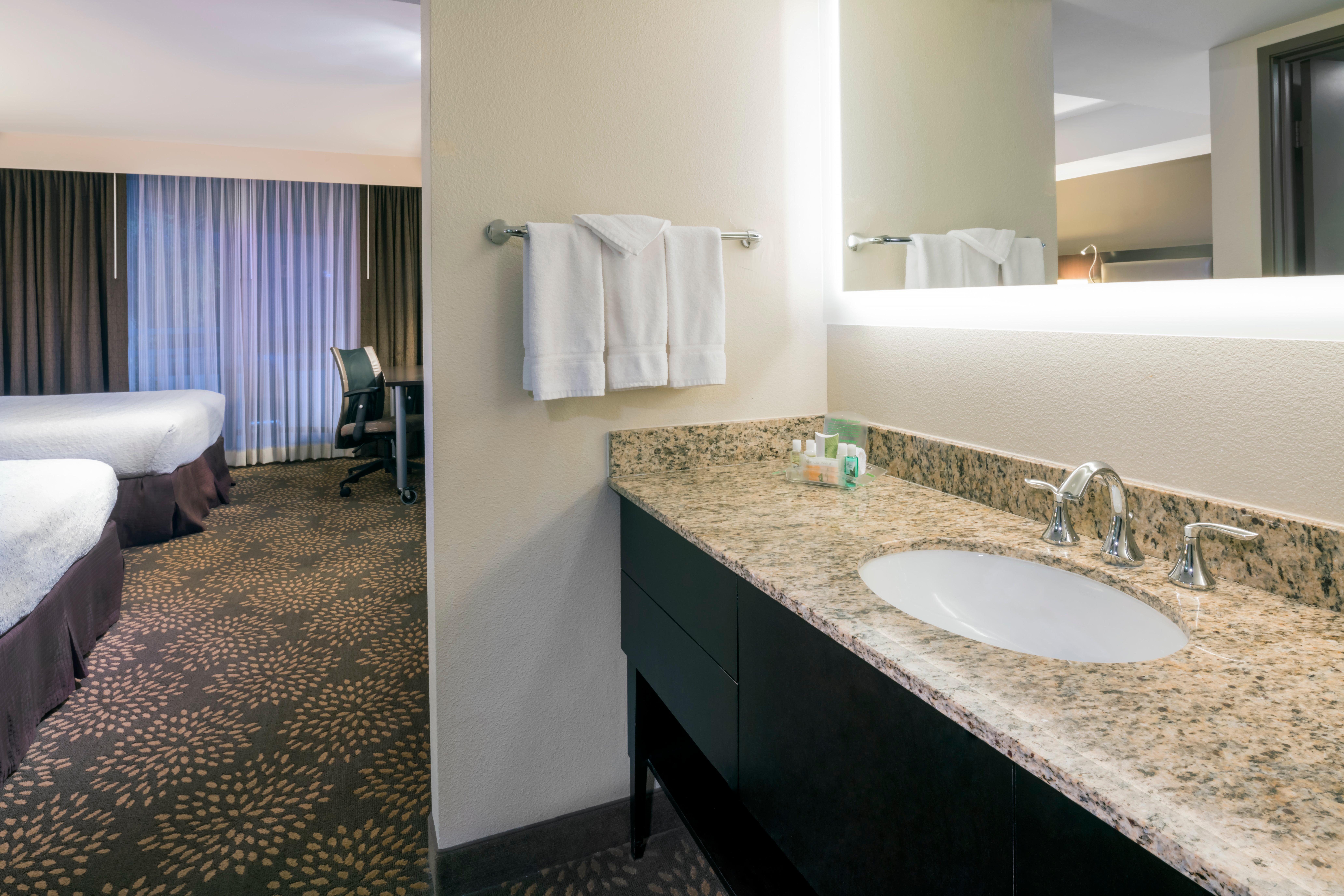 Holiday Inn And Suites Phoenix Airport North By Ihg Bagian luar foto
