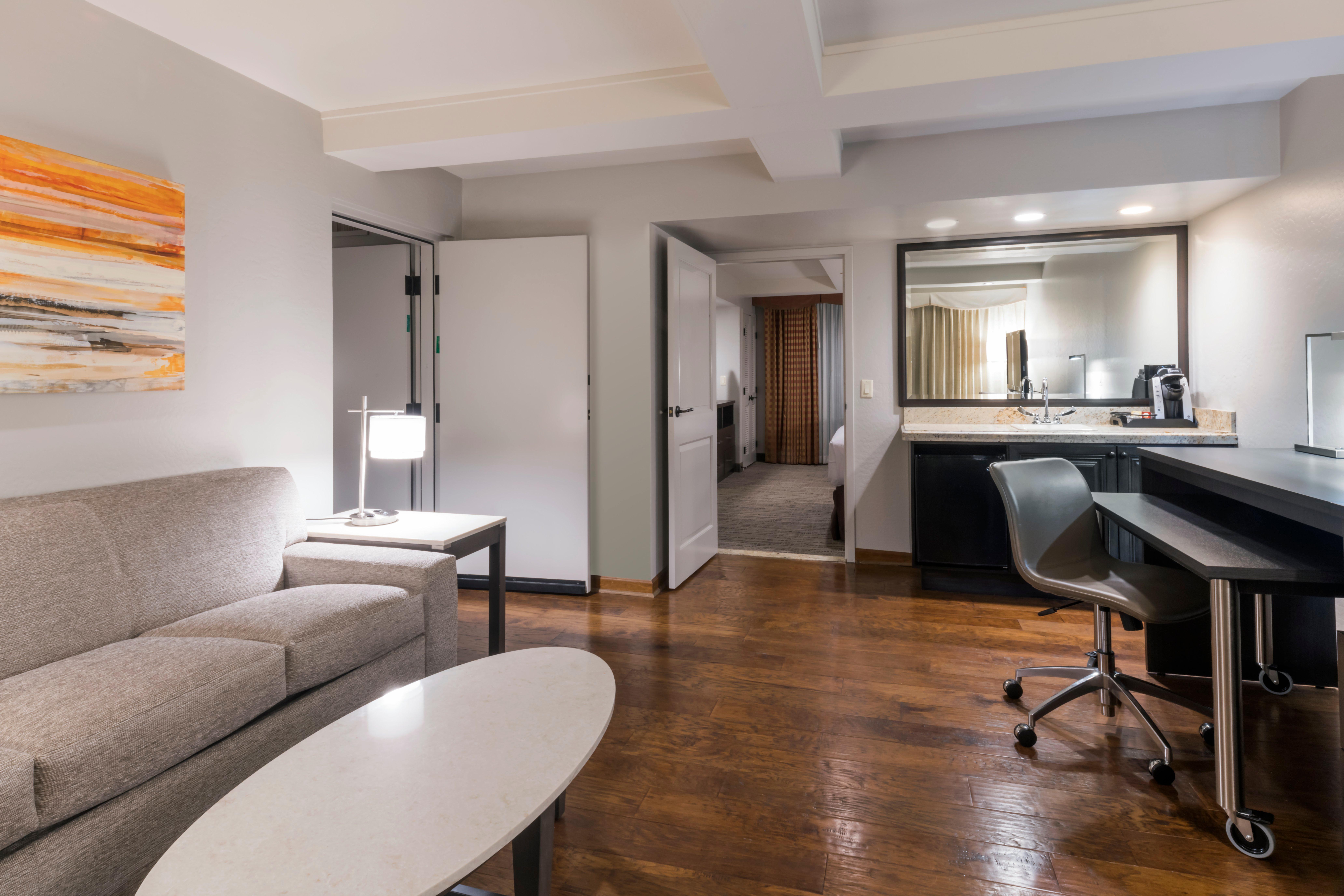 Holiday Inn And Suites Phoenix Airport North By Ihg Bagian luar foto
