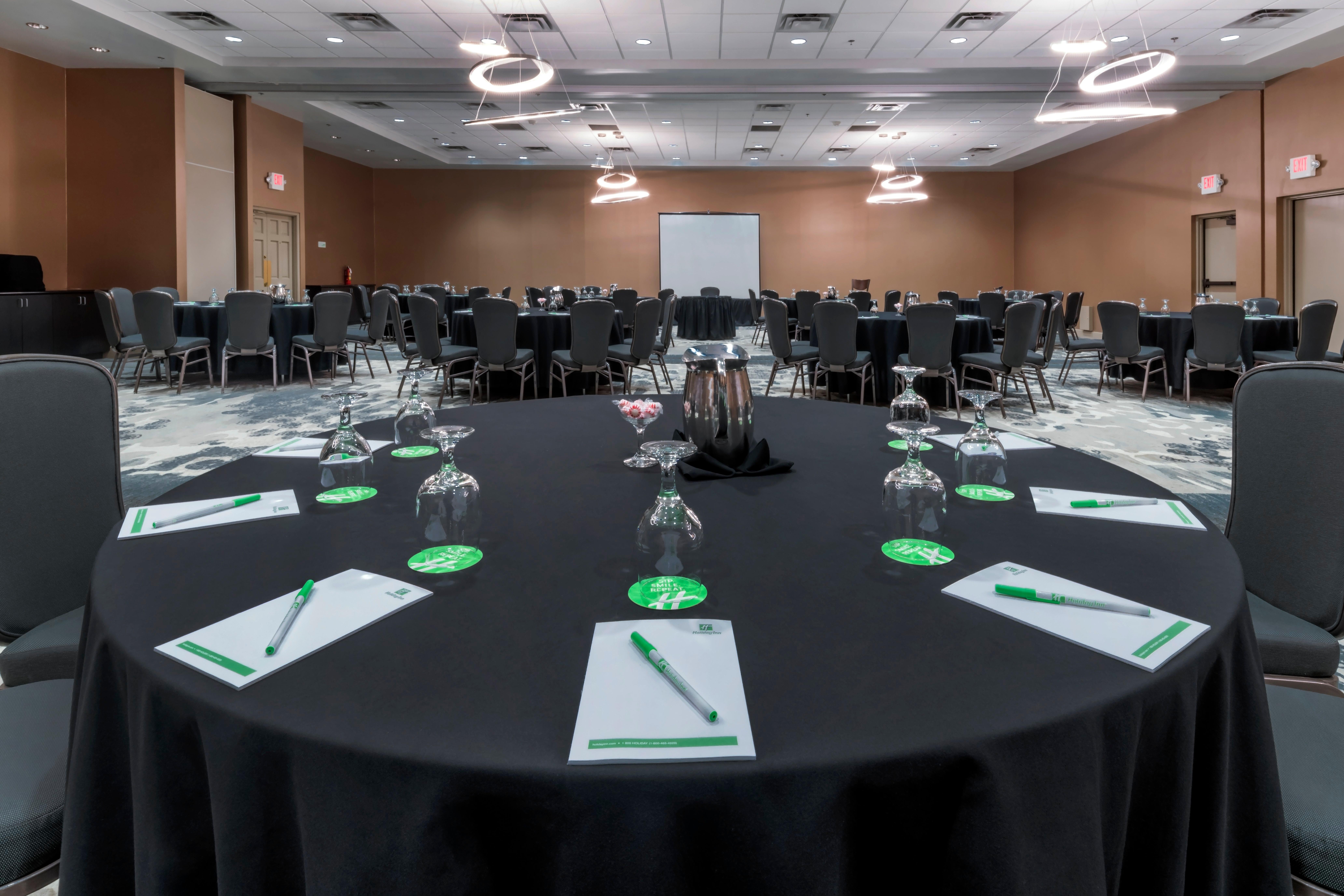 Holiday Inn And Suites Phoenix Airport North By Ihg Bagian luar foto