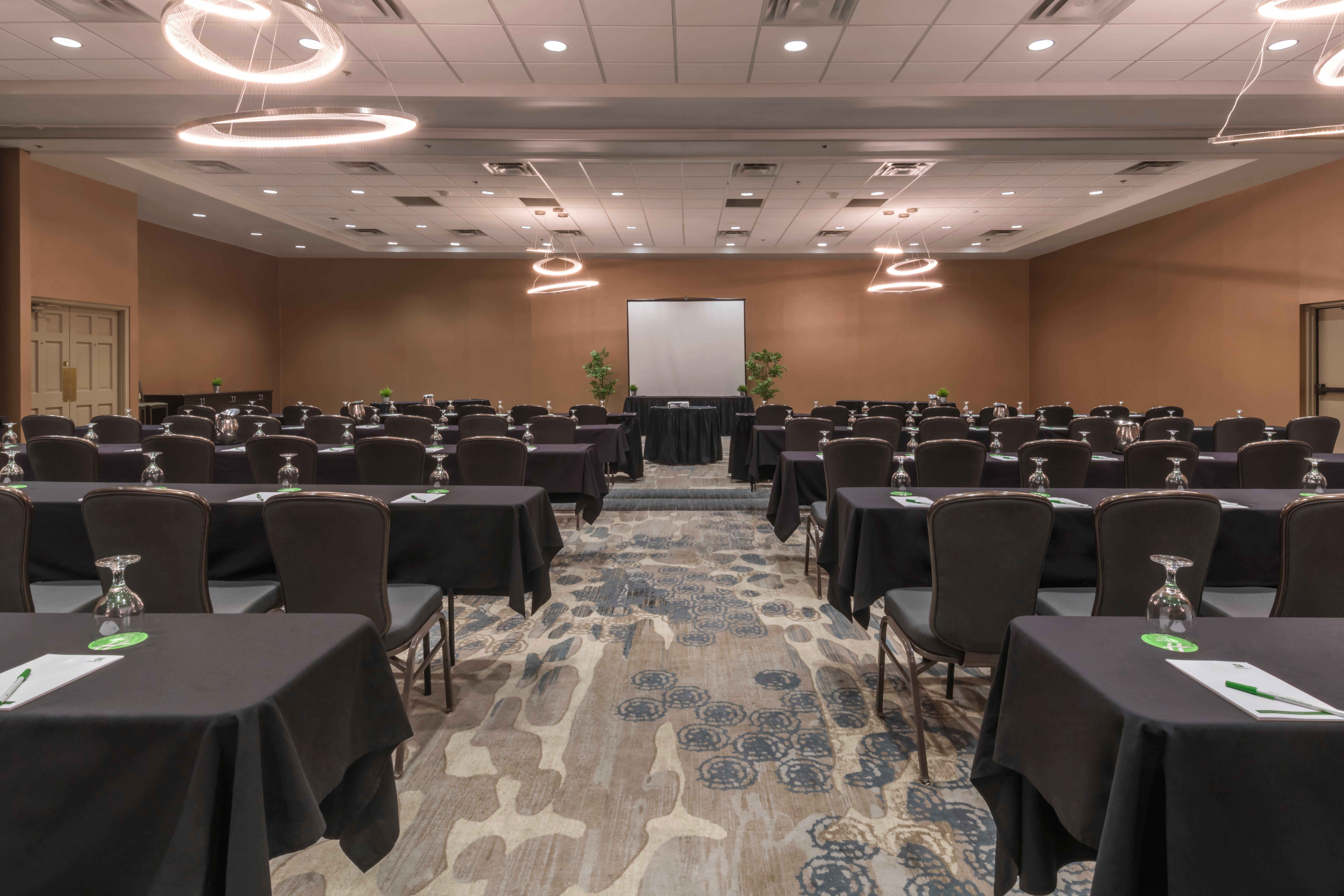 Holiday Inn And Suites Phoenix Airport North By Ihg Bagian luar foto