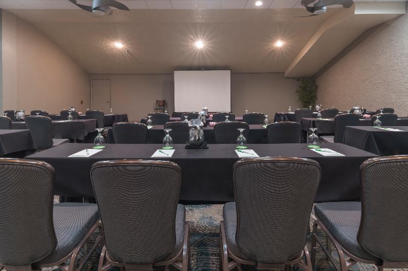 Holiday Inn And Suites Phoenix Airport North By Ihg Bagian luar foto